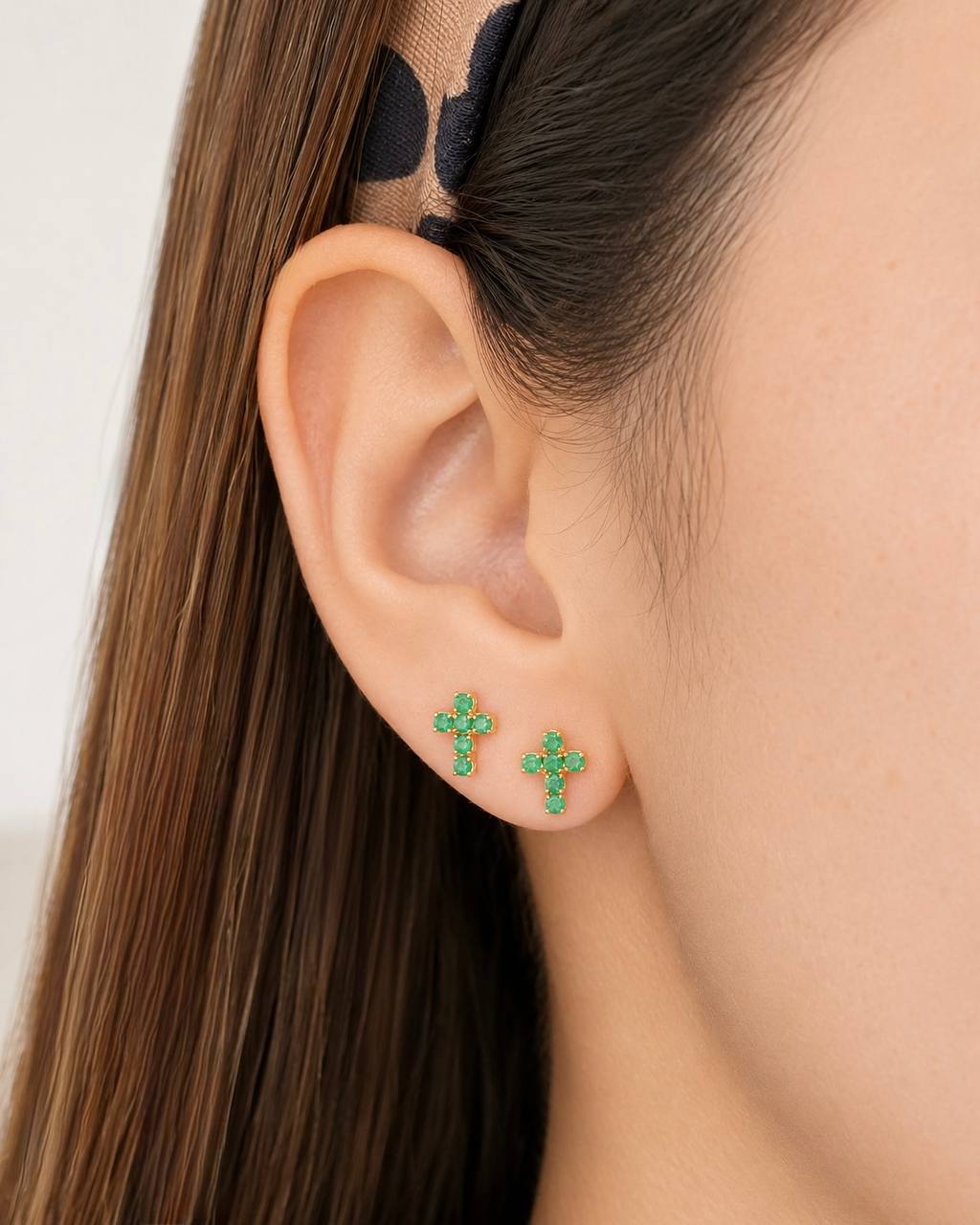Topo Cruz Circón Verde 0.8mm